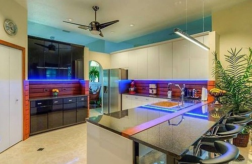 Biggar Villa | 25% FALL DISCOUNT! JOIN THE CLUB!