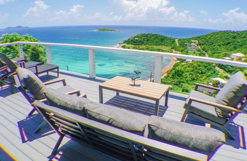 Estate Enighed Villa | 25% off October!! Thanksgiving and Early December Available! 5 min to Salt Pond!