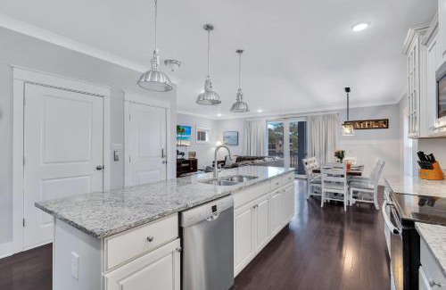 Folly Field Casa | 25 Sandcastle Court