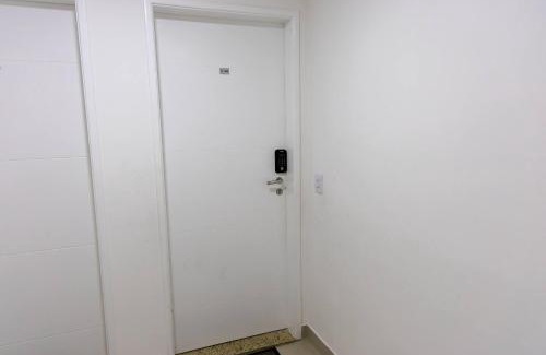 Vila Clais Apartamento | 250m do Mar | Piscina e Roupas de Cama