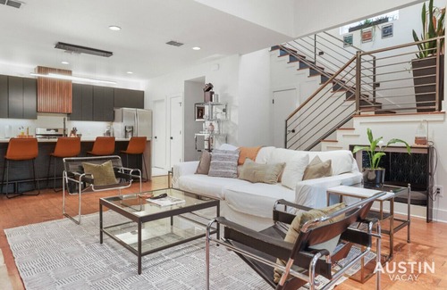 Holly Apartamento | 2515 E 4th xxxxxxxxx