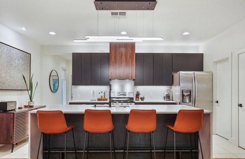 Holly Apartamento | 2515 E 4th xxxxxxxxx