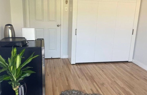 Gardena Casa | 259) Private/Secure studio!