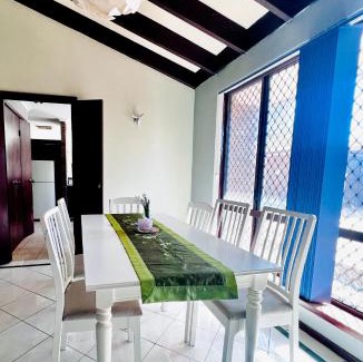 Booragoon Casa | 28 OFF Affordable Beautiful Queen Bedroom Near City Swan River Fremantle University