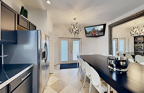 West Kissimmee Villa | 28 RM Disney Villas Including Pool-golf-tennis 12m