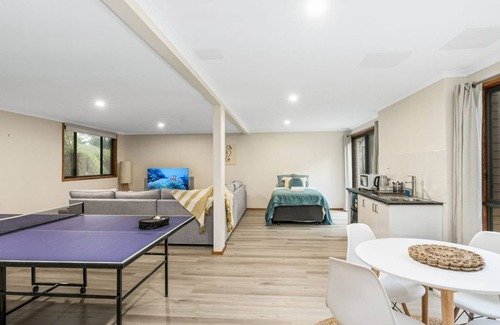 Long Beach Casa | 29 Fauna Avenue, Long Beach