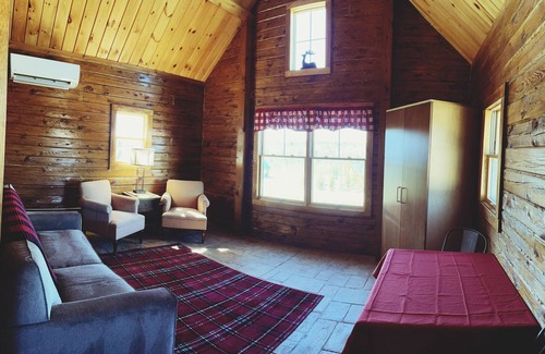 Columbia Falls Casa | #29 - Flagpole View Cabins - Deluxe Cabin