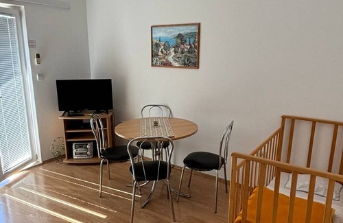 Jesenice Apartamento | 29 m² Apartamento ∙ 1 habitación ∙ 4 huéspedes
