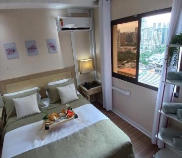 Vila Olimpia Apartamento | 2905 Flat Completo em Hotel 4 estrelas no Jardins! Com piscina, Jacuzzi, Sauna e academia!