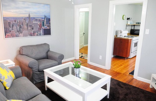 Hyde Park Casa | 2BD / 1BA - The Treehouse - 1930's Hyde Park Home por UT / Downtown