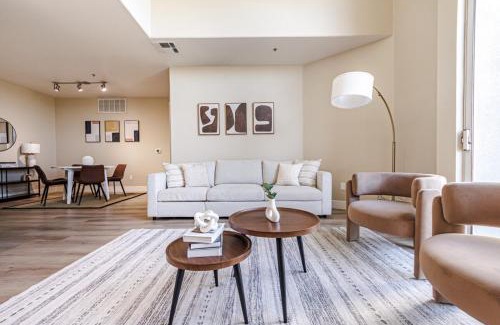 Del Rey Apartamento | 2BD Marina Condo Near Venice Beach, Pool & Free Parking