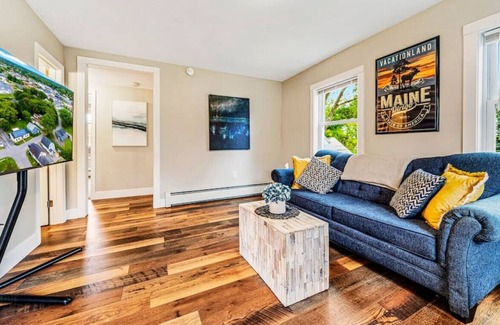 Westbrook Apartamento | 2BD | Parking | Close to Downtown