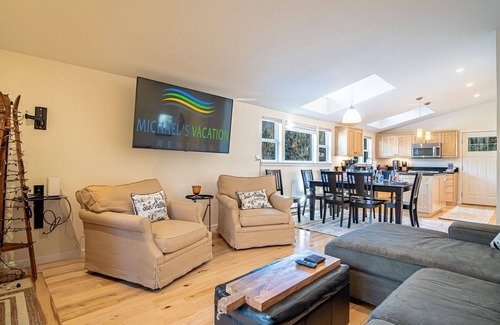 Elkhorn Village Condominio | 2BD Ranch Condo - Walk to FREE Elkhorn Resort Amenities