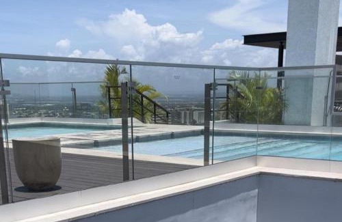 New Kingston Apartamento | 2Bed Apartment - Pool Garden Parking