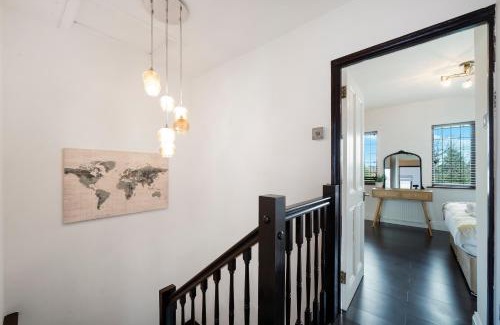 Brunel Casa | 2Bedroom 2 King4 Single 2Sofa Beds Parking x3 Garden & Patio