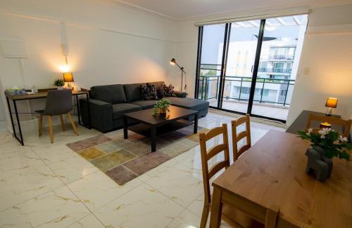 Parramatta Apartamento | 2Bedrooms, 2-bath, 1 Garage Apartment