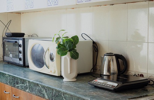 Hauz Khas Village Apartamento | 2BHK Jewel by Hauz Khas Fort