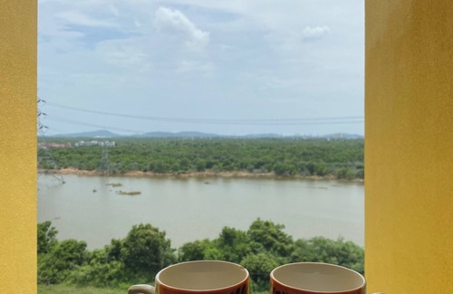 Kelambakkam Apartamento | 2BHK Lake View Barcelona Theme Apartment - Chennai