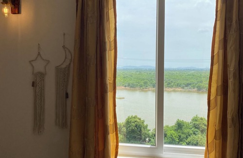 Kelambakkam Apartamento | 2BHK Lake View Barcelona Theme Apartment - Chennai