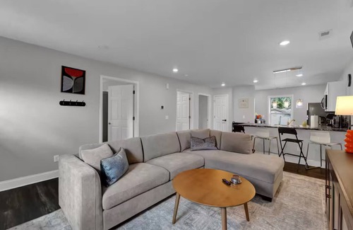 St. Joseph Apartamento | 2BR/1.5BA Apt Pets OK, Laundry, Near Univ & Mosaic