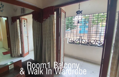 Nungambakkam Apartamento | 2BR-Apartment (# 3) -Centralmente ubicado –Nungambakkam