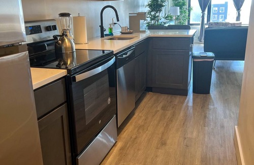 Elizabeth Apartamento | 2BR apt near EWR 7113