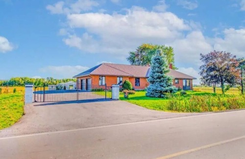 York Regional Municipality Apartamento | 2BR Basement Apt in Newmarket