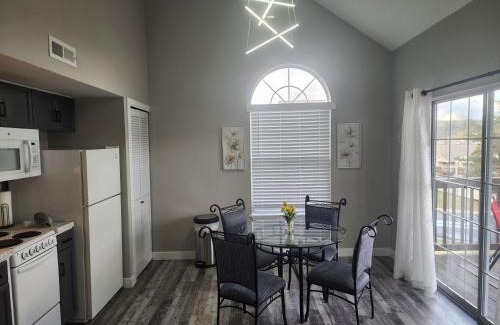 Downtown Branson Apartamento | 2BR Cozy Condo - Located at Fall Creek Resort - FREE TICKETS INCLUDED - FC 53-5
