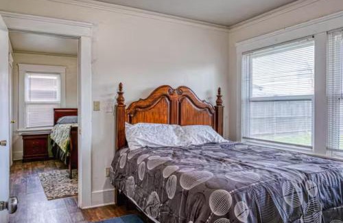 Lodi Casa | 2BR Family Getaway with Yard Kitchen and Parking