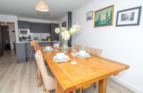 Bradford Apartamento | 2BR Flat WiFi, Parking Contractors & Families