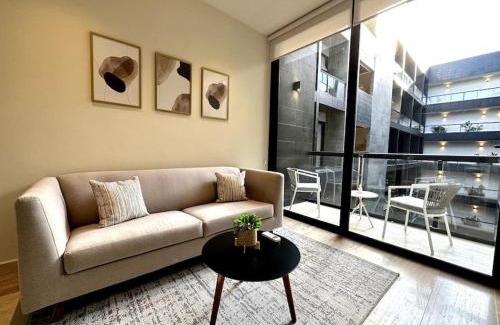 Centro Apartamento | 2BR Modern Condo - Rooftop Pool with Stunning Views