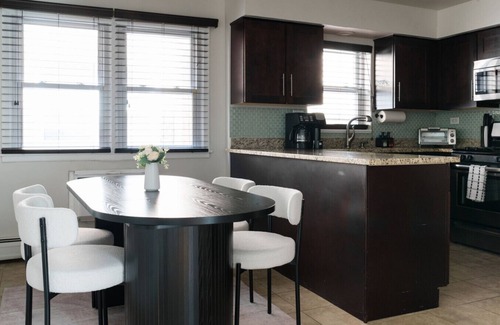 O'Hare Apartamento | 2BR Newly Furnished Modern Apt Near O`Hare