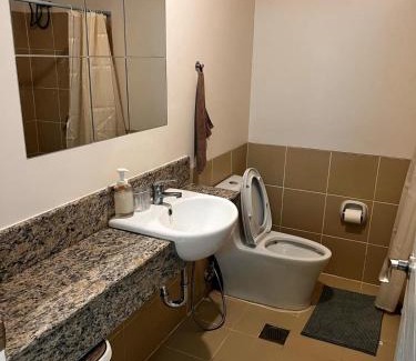 Pasig Apartamento | 2BR Penthouse with BGC view, boardgames, videoke