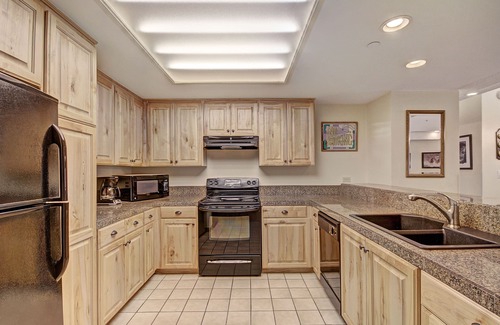 Peak 9 Condominio | 2br Sleeps 5 - Perfect For Families, At Base Of Peak 5 2 Bedroom Condo by RedAwning