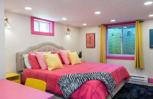 Jeffersonville Apartamento | 2BR Suite at Smuggler's Notch with sauna hot tub arcade & river