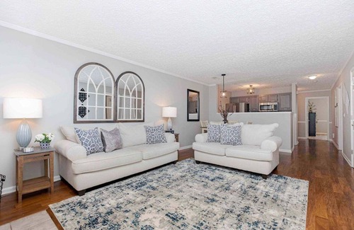 Warner Robins Casa | 2BR Townhouse | Pet Friendly | Fully Fenced