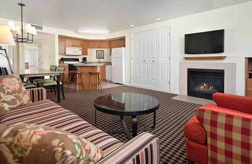 Angels Camp Condominio | 2br Unit Family Vacation-Outdoor Fun & Golf!