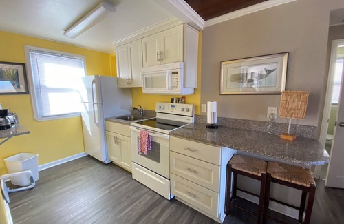 Willoughby Spit Casa | 2DBeach! BEACHFRONT!, Kayak, swim!
