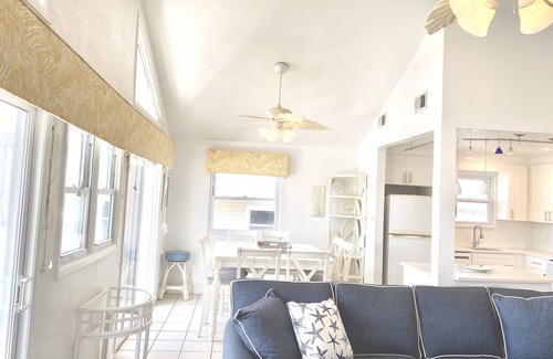 South End Casa | Segundo piso frente al mar con vistas panorámicas al mar para 12 mascotas