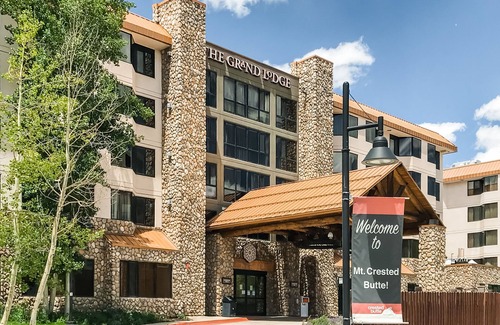 Crested Butte Apartamento | 2nd-Floor Studio w/Mtn Views, Shared Outdoor Hot Tub & Heated Pool, Washer/Dryer