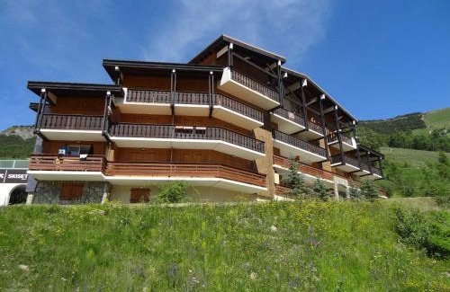 Mont-de-Lans Apartamento | 2P spacieux avec balcon, proche des pistes, animaux acceptés - FR-1-516-60