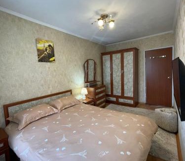 Bishkek Apartamento | 3-х комнатная квартира в 5 МИКР 104 серии 4/4