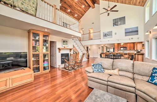 New Concord Casa | ¡NUEVO! ¡A-Frame Home en Kentucky Lake con muelle privado!