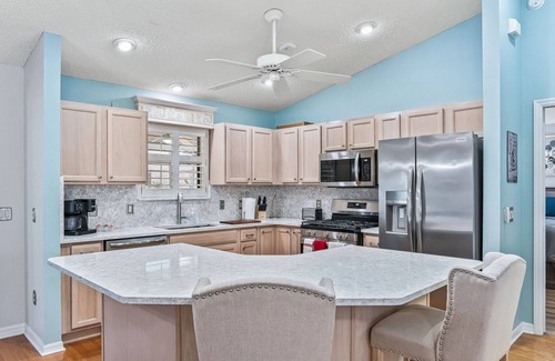 The Villages Casa | 3/2 Corner Lot with Golfcart in the Village of Summerhill