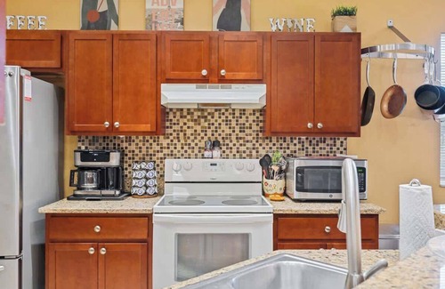 Nichols Casa | Peaceful 3/2 Family & Pet Friendly Home + Washer/Dryer/Coffee