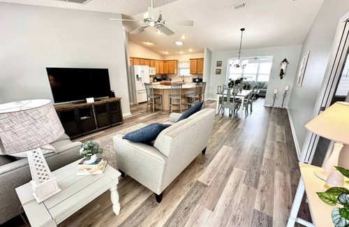 Lynnhaven Casa | 3/2 in The Village of Lynnhaven