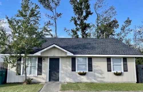 Sulphur Casa | 3/2 near Casino, Plants, Restaurant & Lake Charles