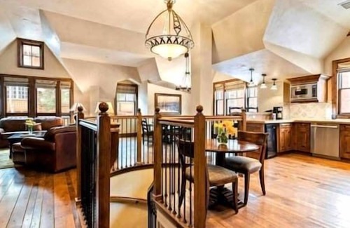 Downtown Complejo | 3 Aspen Mountain Residences, Newly Remodeled 2024