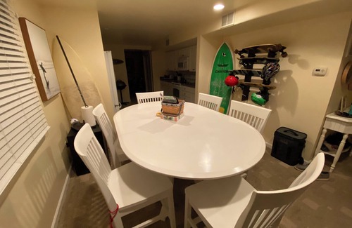 Ship Bottom Condominio | 3-bdrm condo in Ship Bottom. 1 block from beach and bars. Surfboards included!