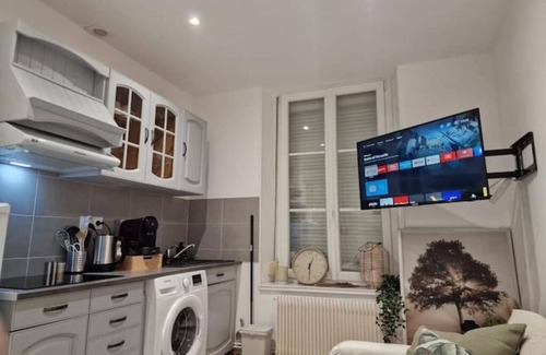 Reims Apartamento | 3-Beautiful apartment in Reims for 4 travellers